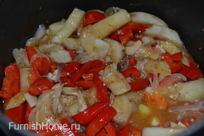 Картошка со свининой, овощами и маслинами (картошка, свинина, овощ, маслина, болгарский перец, овощами маслинами) болгарский перец