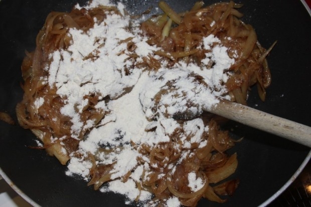 Французский суп с карамельным луком (французский, карамельный, карамельным луком, белое вино) карамельным луком