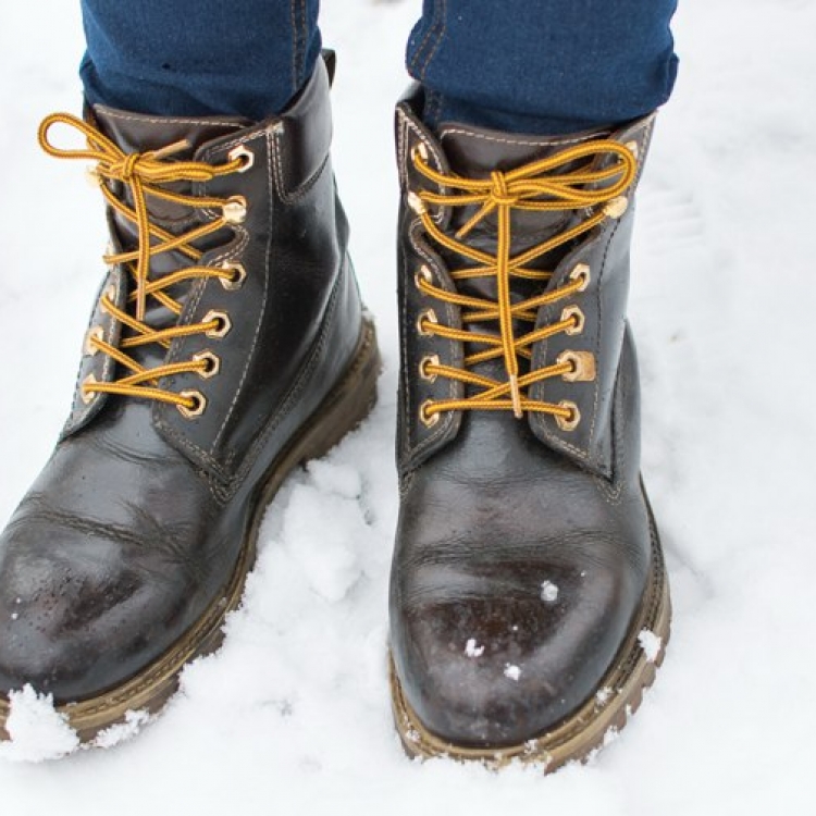 Jak správně pečovat o boty v zimě