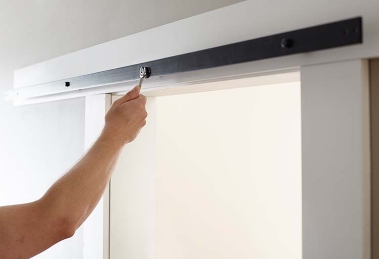 Покраска и установка раздвижной двери (покраска, установка, раздвижной, двери) раздвижной