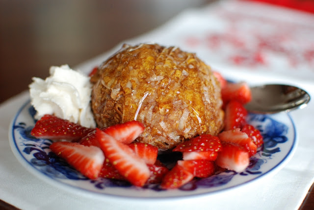 Жареное мороженое (жареный, мороженое, шарики мороженого, Жареное мороженое) Жареное мороженое