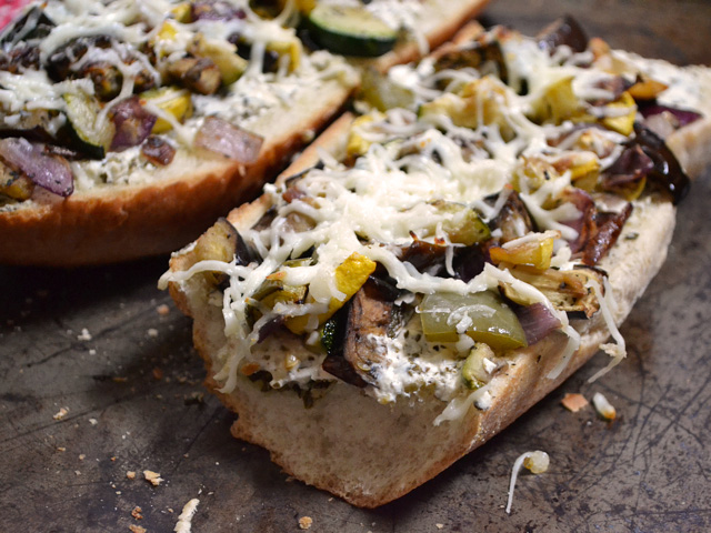 Горячие бутерброды с запеченными овощами (горячее, бутерброд, запечь, овощ) горячее