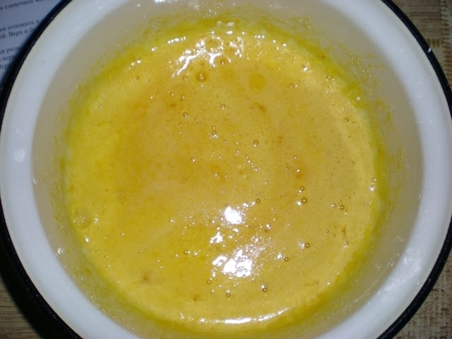 промазать кремом